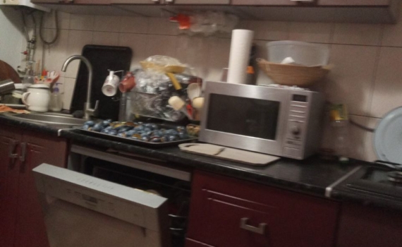 Микроволновка засияет чистотой: народные хитрости против жира — без химии и лишних трат Микроволновка засияет чистотой: народные хитрости против жира — без химии и лишних трат